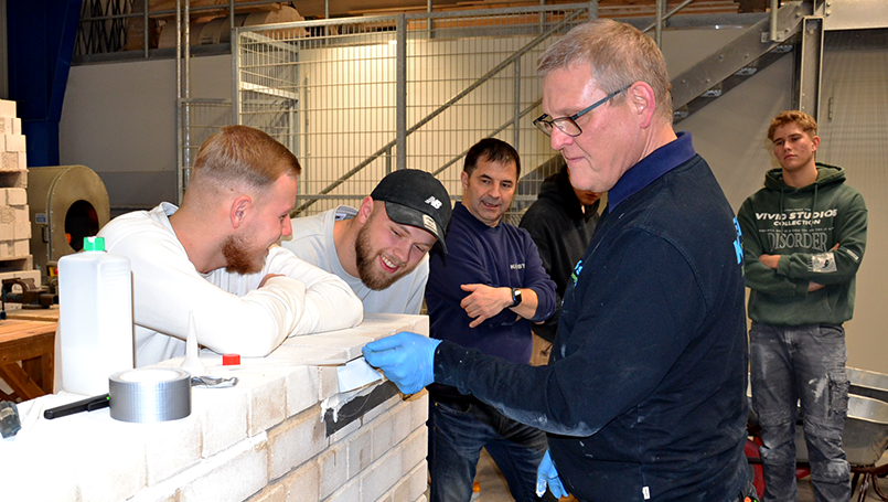 Fugenbearbeitung, flexibel, mit MS Fugendicht von KÖSTER