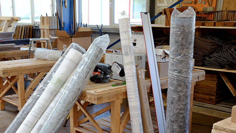 Bild 20 | Praxisorientierte Schulung für Auszubildende im Zimmererhandwerk: Dämmung, Luftdichtung und Fassaden im Holzbau abc Bau M-V GmbH Verschiedene Luftdichtungs- und Fassadenbahnen