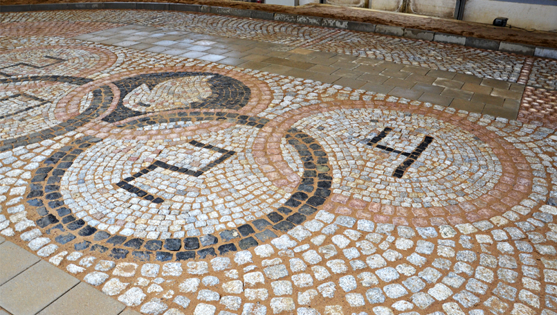 04 | Ausbildungsprojekt Pflasterarbeit anlässlich der Olympischen Spiele 2024 in Paris abc Bau M-V GmbH Ausbildungsprojekt Pflasterarbeit anlässlich der Olympischen Spiele 2024 in Paris