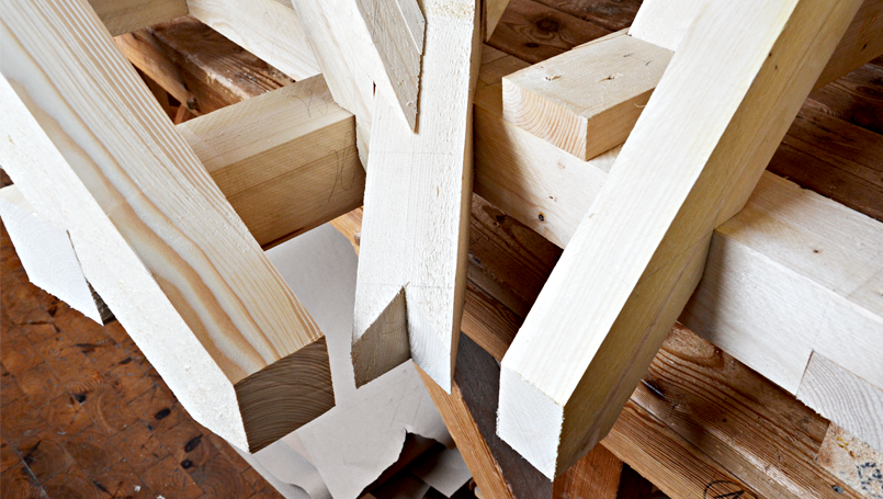 03 | Walmdach-Modell im Detail abc Bau M-V GmbH Ausbildungsprojekt Walmdach-Modell – Das Ergebnis im Detail