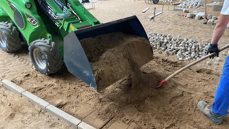 Elektrolader im Einsatz Elektrolader im Einsatz